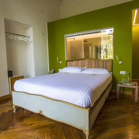 Maison d'hôtes Promenade Maison De Charme 4*